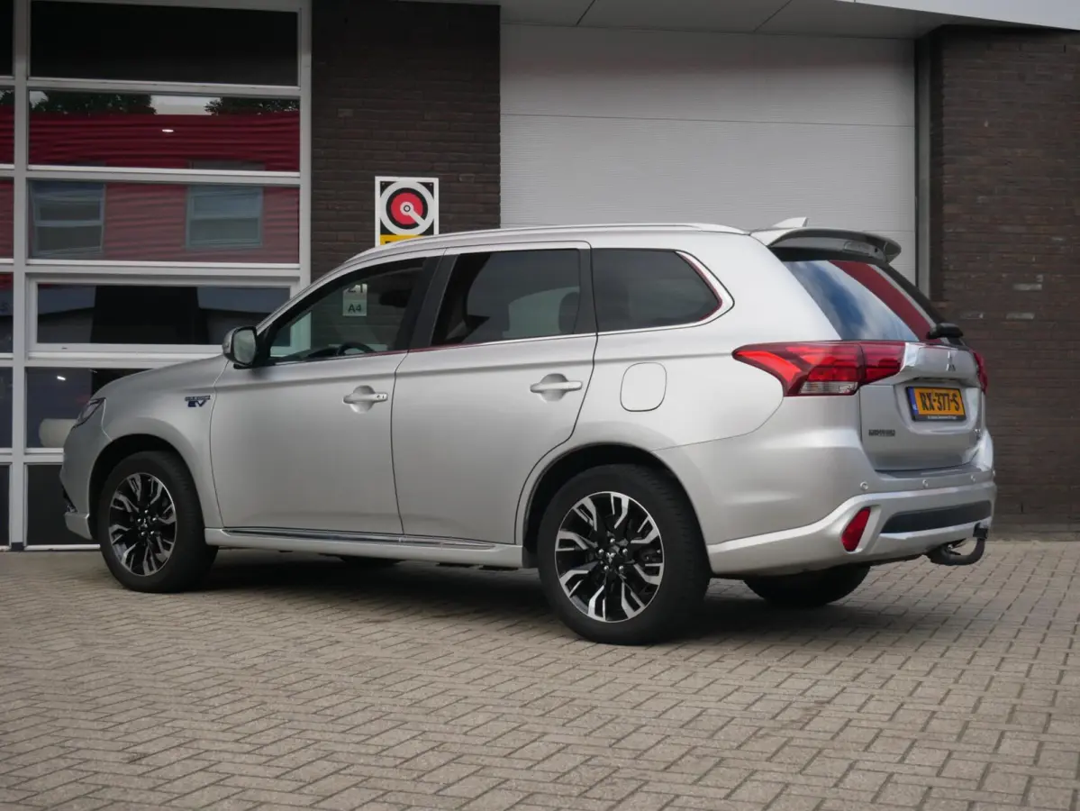 2.0 PHEV Premium Trekhaak| Camera| NAP