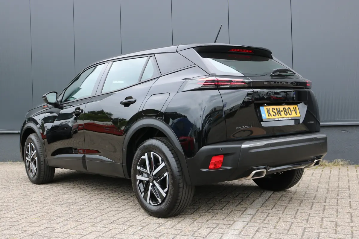1.2 Hybrid 136 Style | Airco | Parkeersensoren achter | LED Koplampen | Cruise control | DAB |