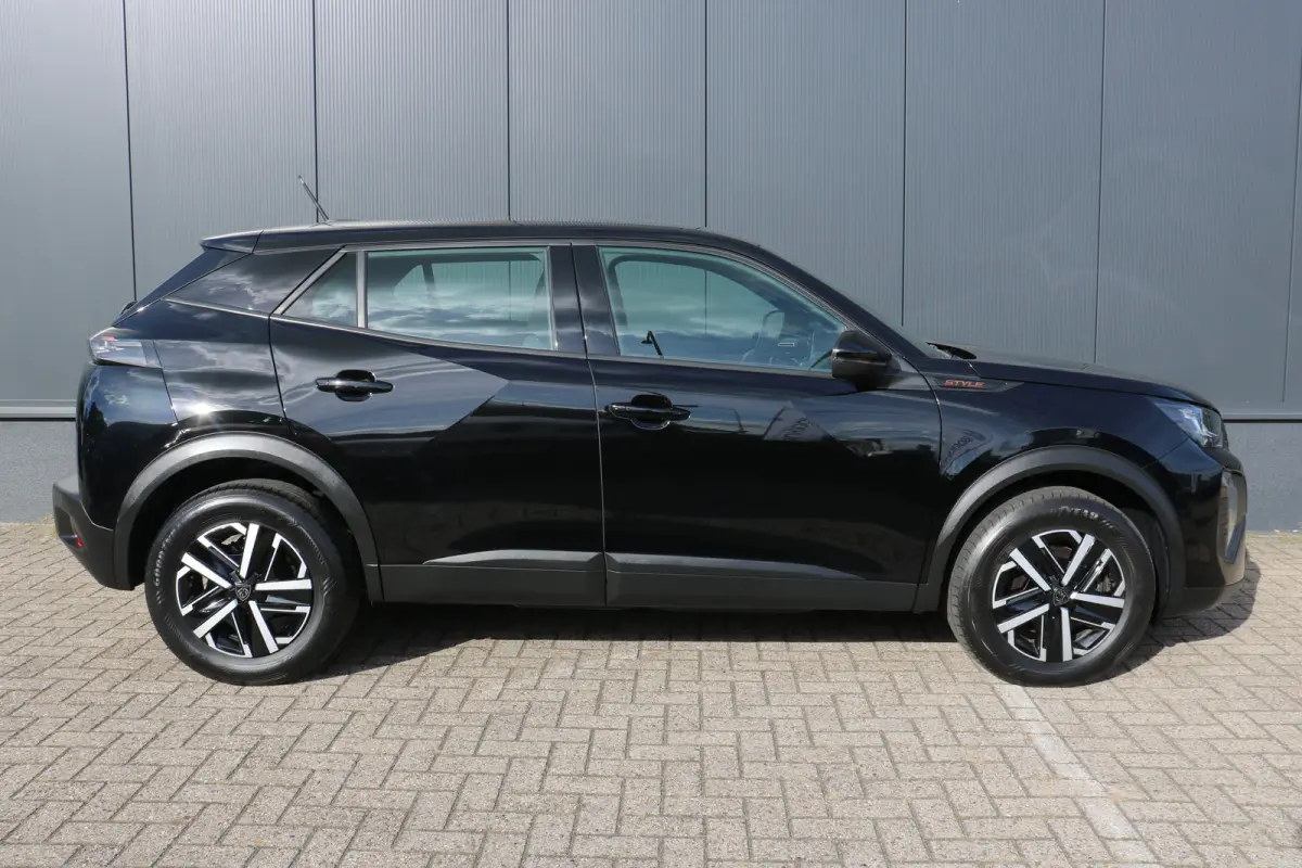 1.2 Hybrid 136 Style | Airco | Parkeersensoren achter | LED Koplampen | Cruise control | DAB |