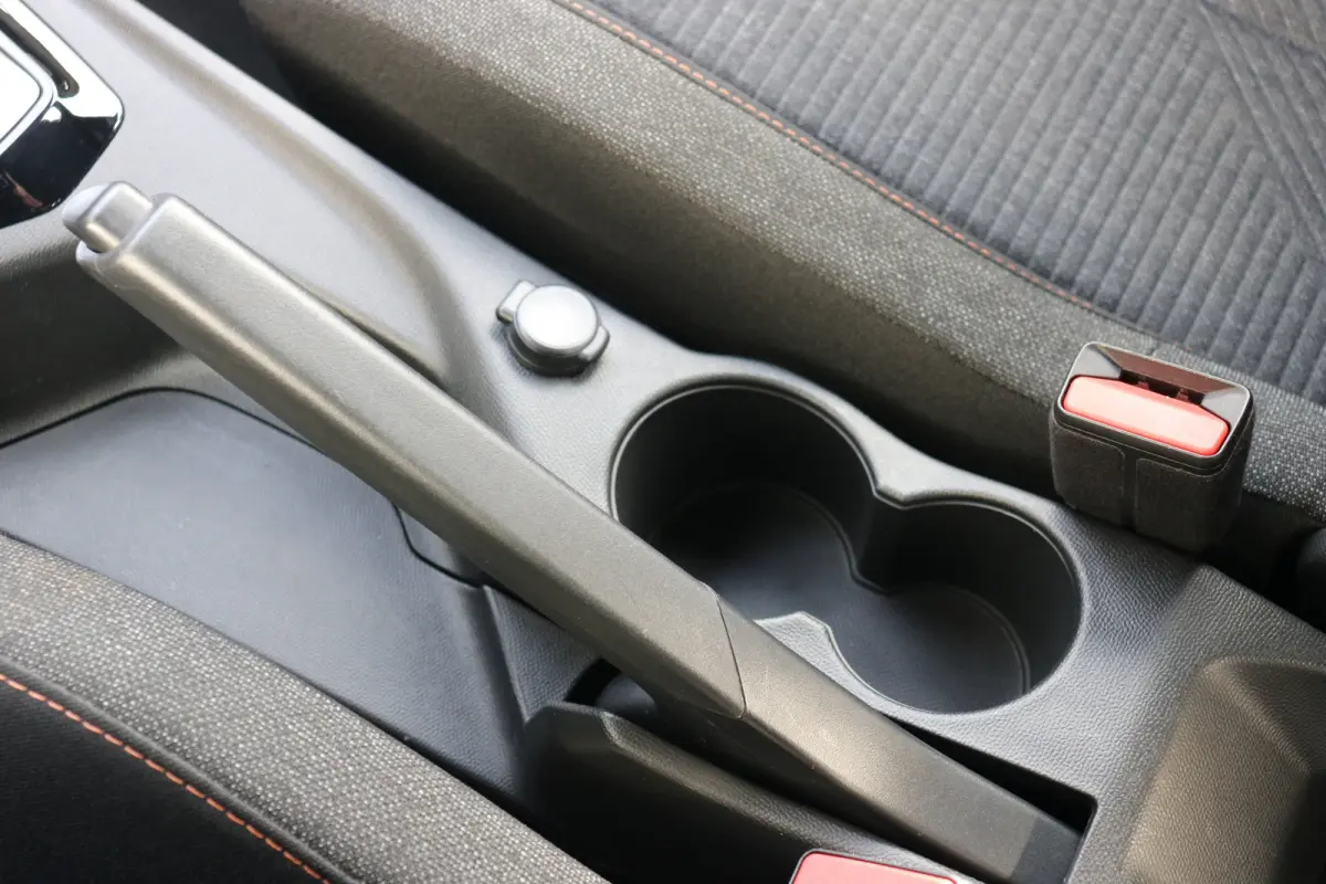 1.2 Hybrid 136 Style | Airco | Parkeersensoren achter | LED Koplampen | Cruise control | DAB |