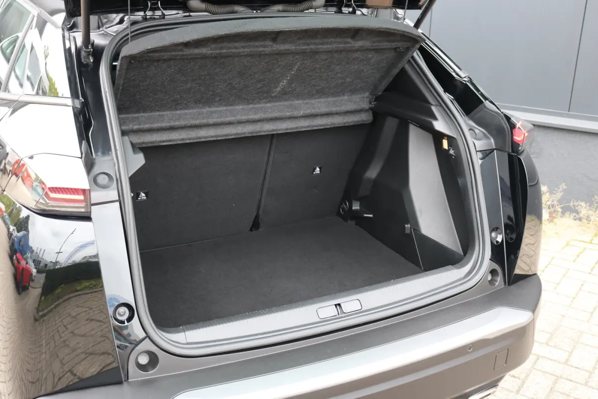1.2 Hybrid 136 Style | Airco | Parkeersensoren achter | LED Koplampen | Cruise control | DAB |