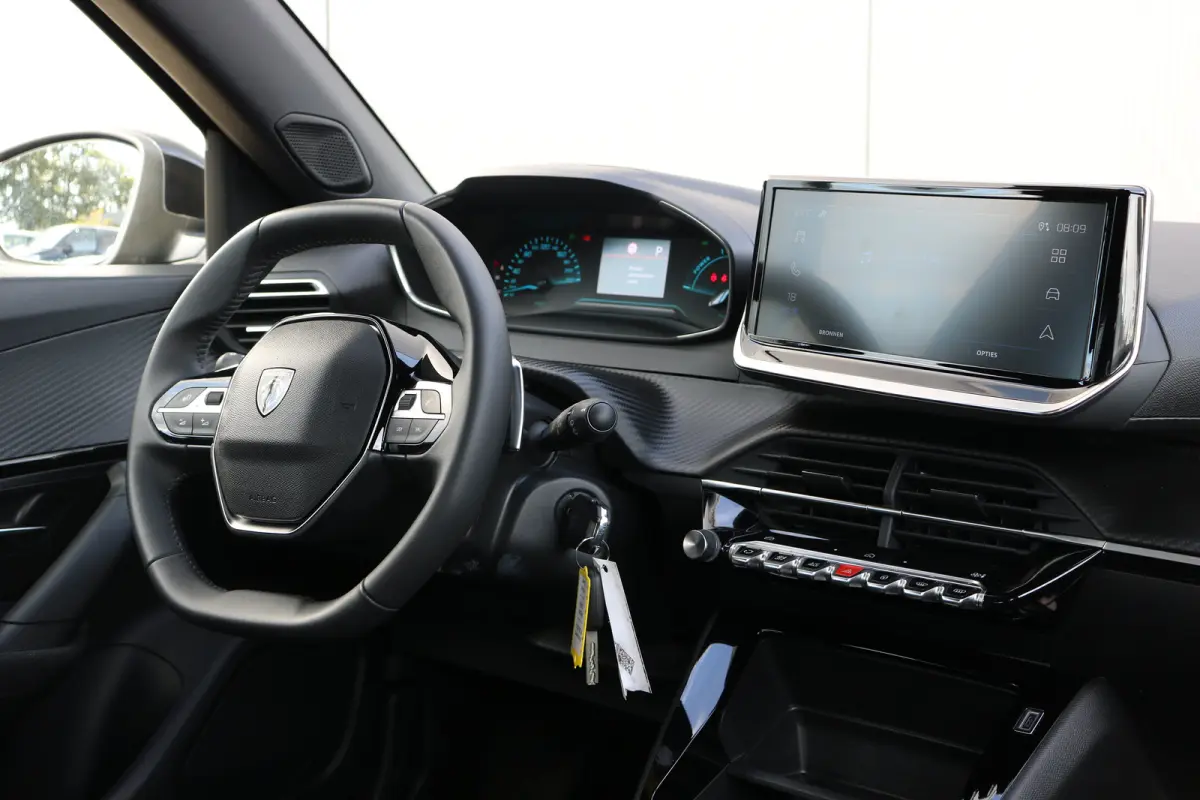 1.2 Hybrid 136 Style | Airco | Parkeersensoren achter | LED Koplampen | Cruise control | DAB |