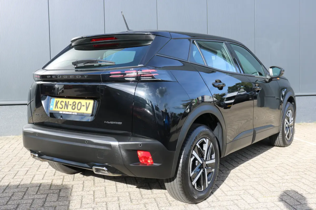 1.2 Hybrid 136 Style | Airco | Parkeersensoren achter | LED Koplampen | Cruise control | DAB |