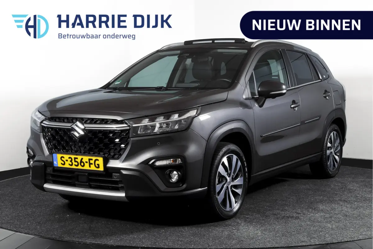 1.5 Hybrid Style Orig. NL | S/K-Panodak | Adapt. Cruise | Stoelverw. | 360 Camera | PDC | NAV+App. Connect | Afn. Trekhaak | ECC | LM 17" |