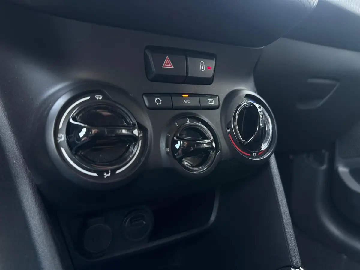 1.2 Signature, Airco, Bluetooth, Cruise, Carplay, Navi, PDC, NAP, APK