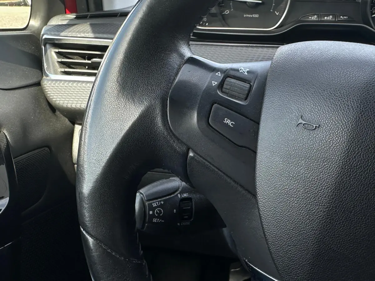 1.2 Signature, Airco, Bluetooth, Cruise, Carplay, Navi, PDC, NAP, APK