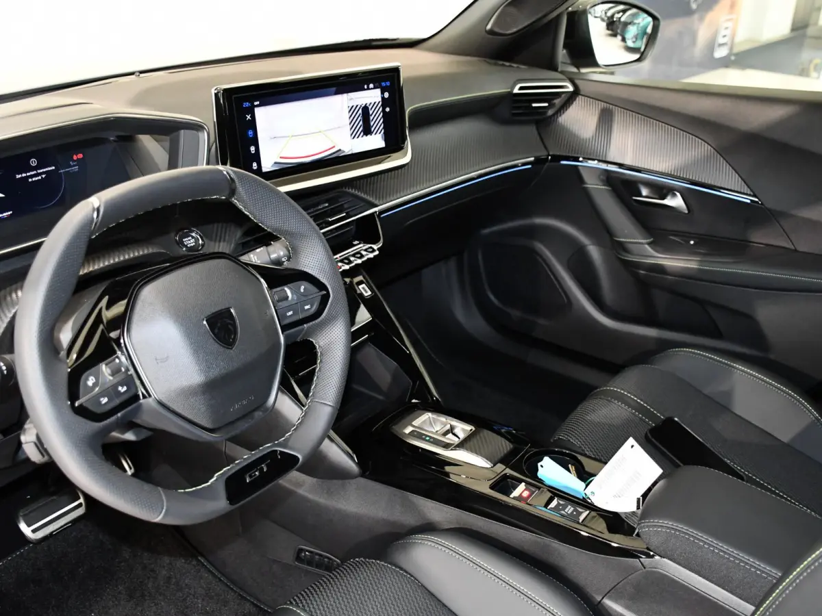 1.2 Hybrid 145 GT .