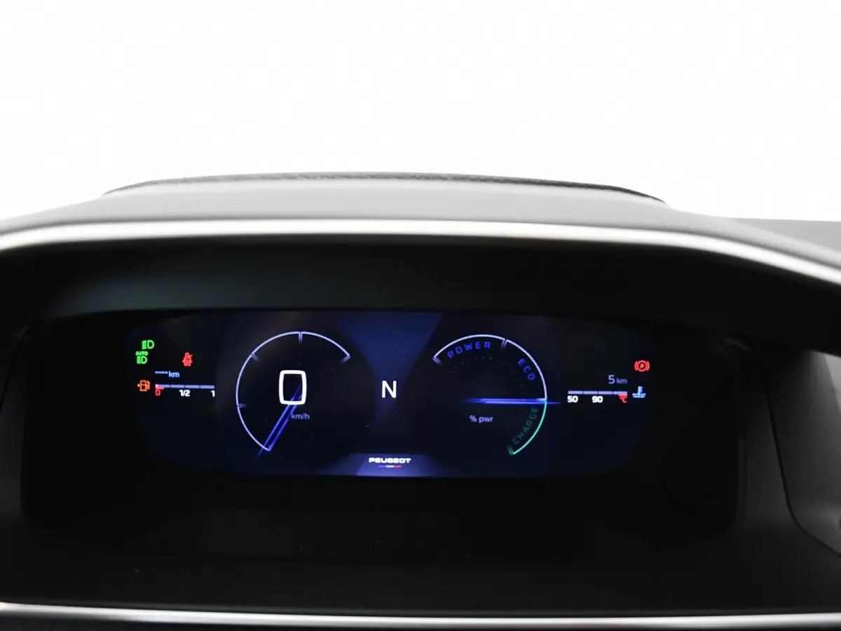 1.2 Hybrid 145 GT .