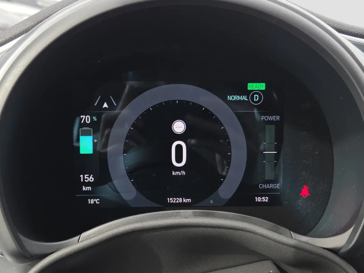 Icon 42 kWh SOH 94,12% | Camera | Full map navigatie | Carplay/android auto | 16 inch lmv |
