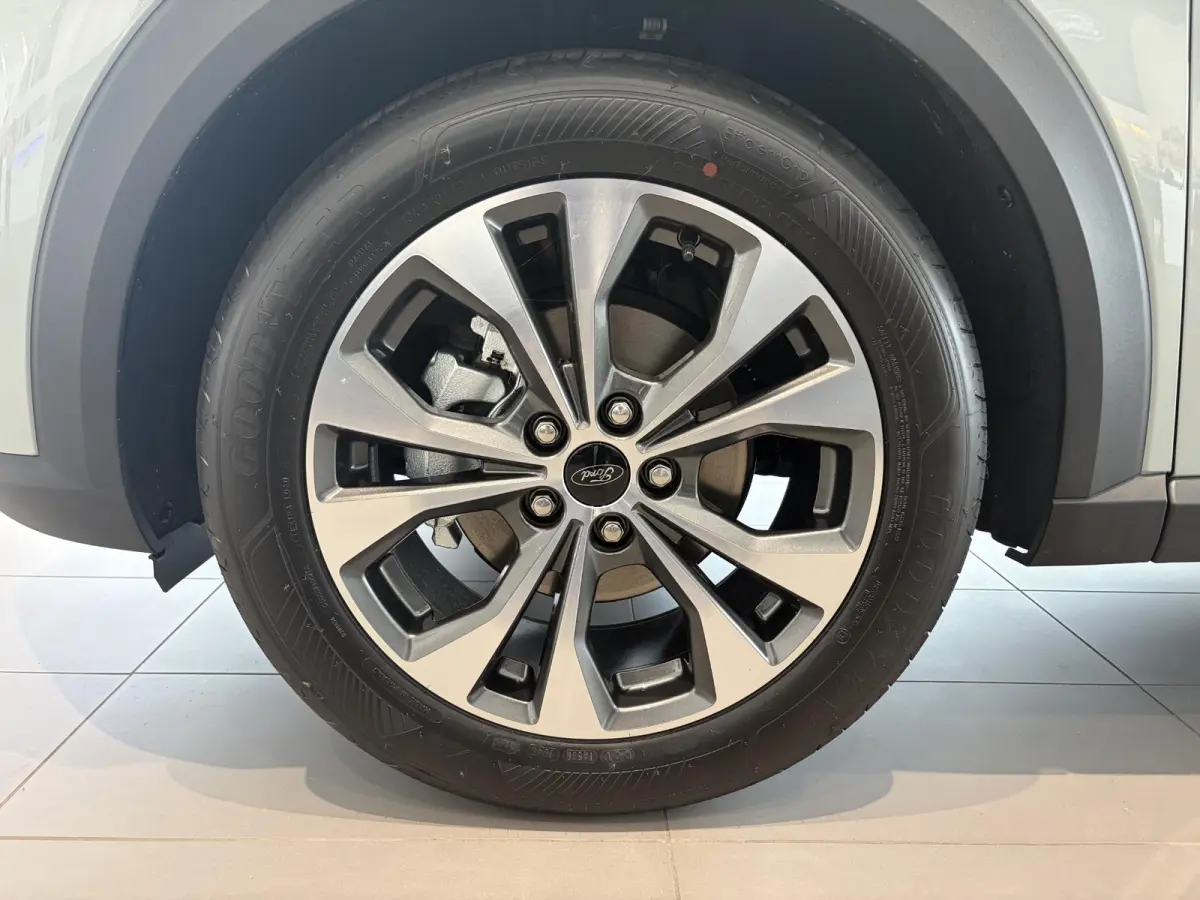 1.0 EcoBoost Titanium | € 5.000,- KORTING! | CRUISE CONTROL | ACHTERUITRIJCAMERA | PARKEERSENSOREN ACHTER | DRAADLOOS APPLE CARPLAY EN ANDROID AUTO | FULL LED KOPLAMPEN | NAVIGATIESYSTEEM 