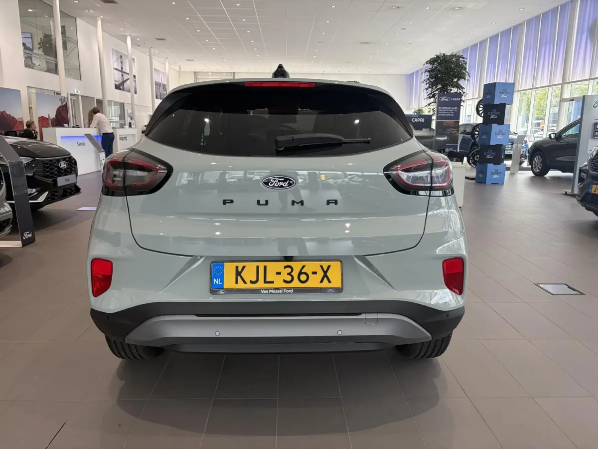 1.0 EcoBoost Titanium | € 5.000,- KORTING! | CRUISE CONTROL | ACHTERUITRIJCAMERA | PARKEERSENSOREN ACHTER | DRAADLOOS APPLE CARPLAY EN ANDROID AUTO | FULL LED KOPLAMPEN | NAVIGATIESYSTEEM 