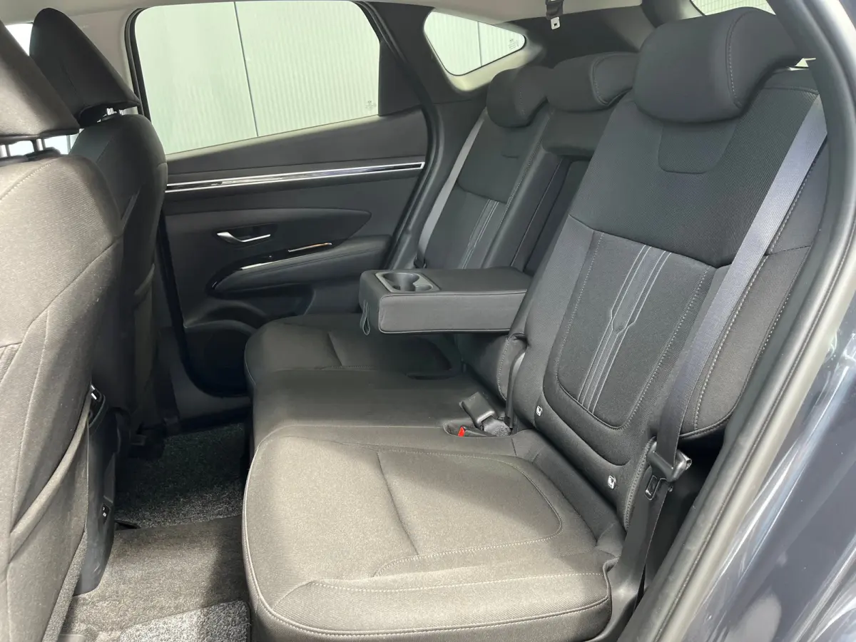 1.6 T-GDI 265pk PHEV Comfort Smart 4WD | Climate | Camera | Carplay | Keyless | Navigatie | Full - Led | Elek. Klep | Winterpakket | 19" Lichtmetaal | Digitale Cockpit | Parkeer Assistent | 
