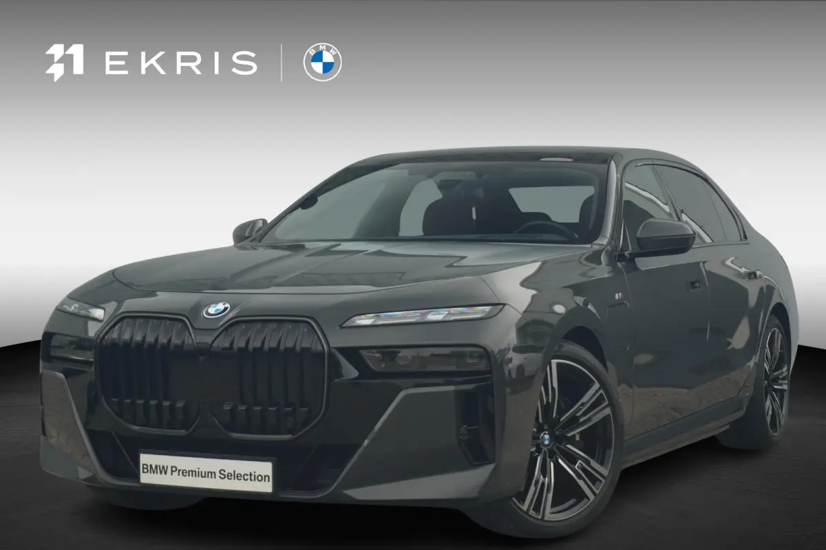 750e xDrive | M Sportpakket Pro | Panoramadak Sky Lounge | Driving Assistant Professional | Warmte Comfortpakket voor en achter | Iconic Glow kristalkoplampen | Trekhaak