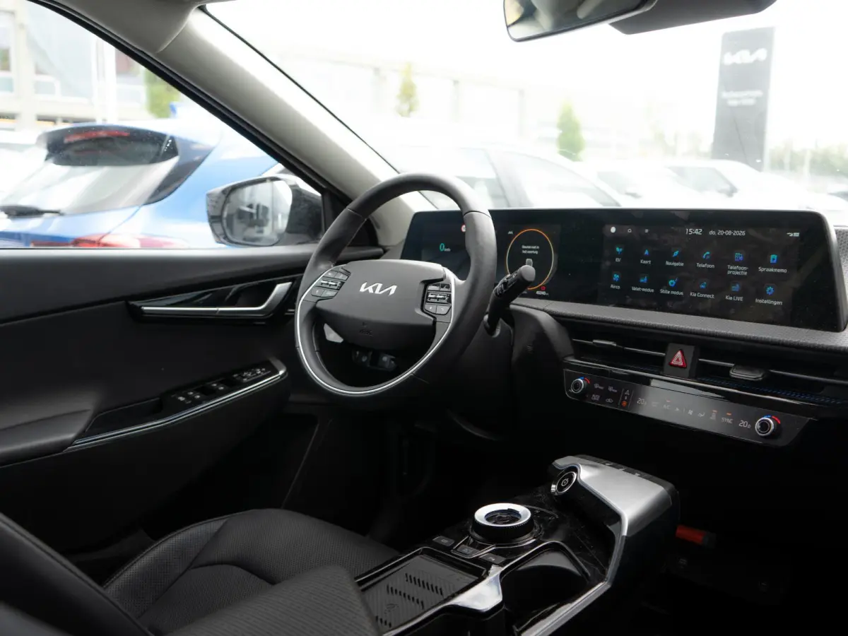 Edition Advanced 77.4 kWh | Stoel en stuurverwarming | Navigatie |