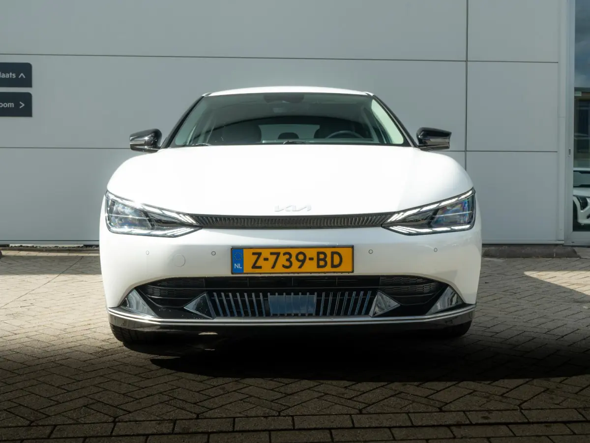 Edition Advanced 77.4 kWh | Stoel en stuurverwarming | Navigatie |