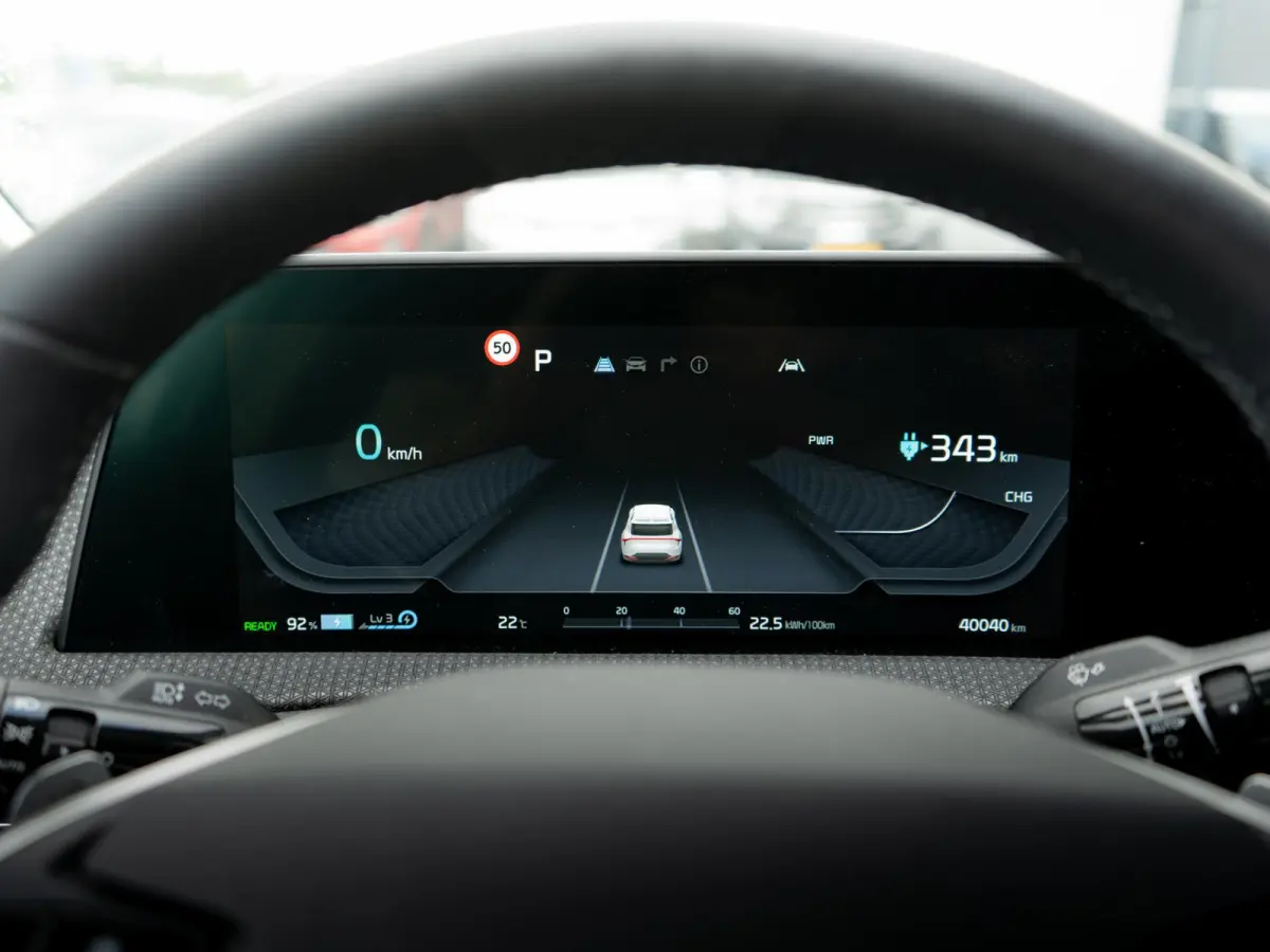 Edition Advanced 77.4 kWh | Stoel en stuurverwarming | Navigatie |