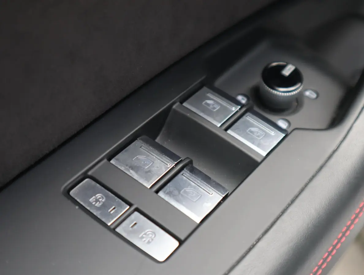 RS 6 TFSI quattro | Keramisch | Pano | Carbon | Alcantare | ABT | Softclose