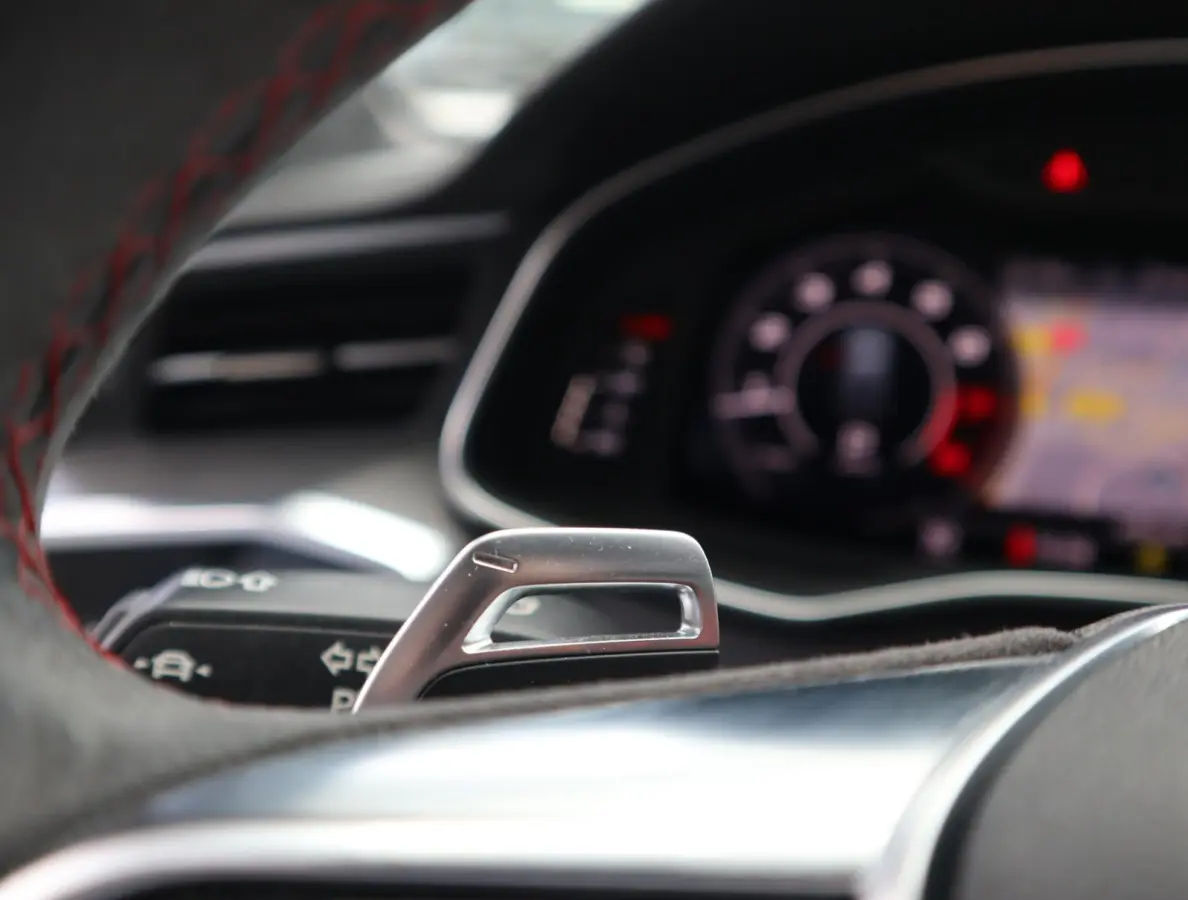 RS 6 TFSI quattro | Keramisch | Pano | Carbon | Alcantare | ABT | Softclose