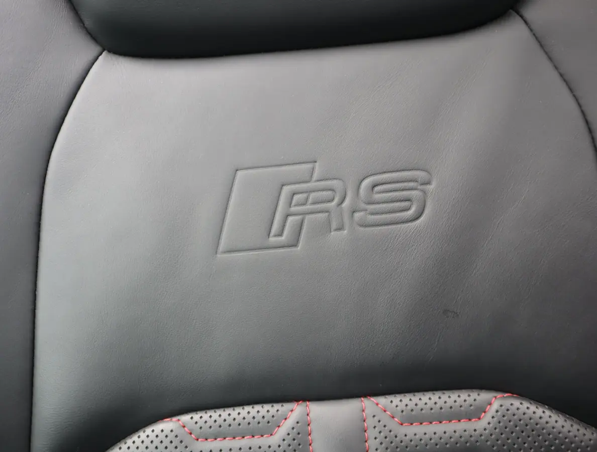 RS 6 TFSI quattro | Keramisch | Pano | Carbon | Alcantare | ABT | Softclose