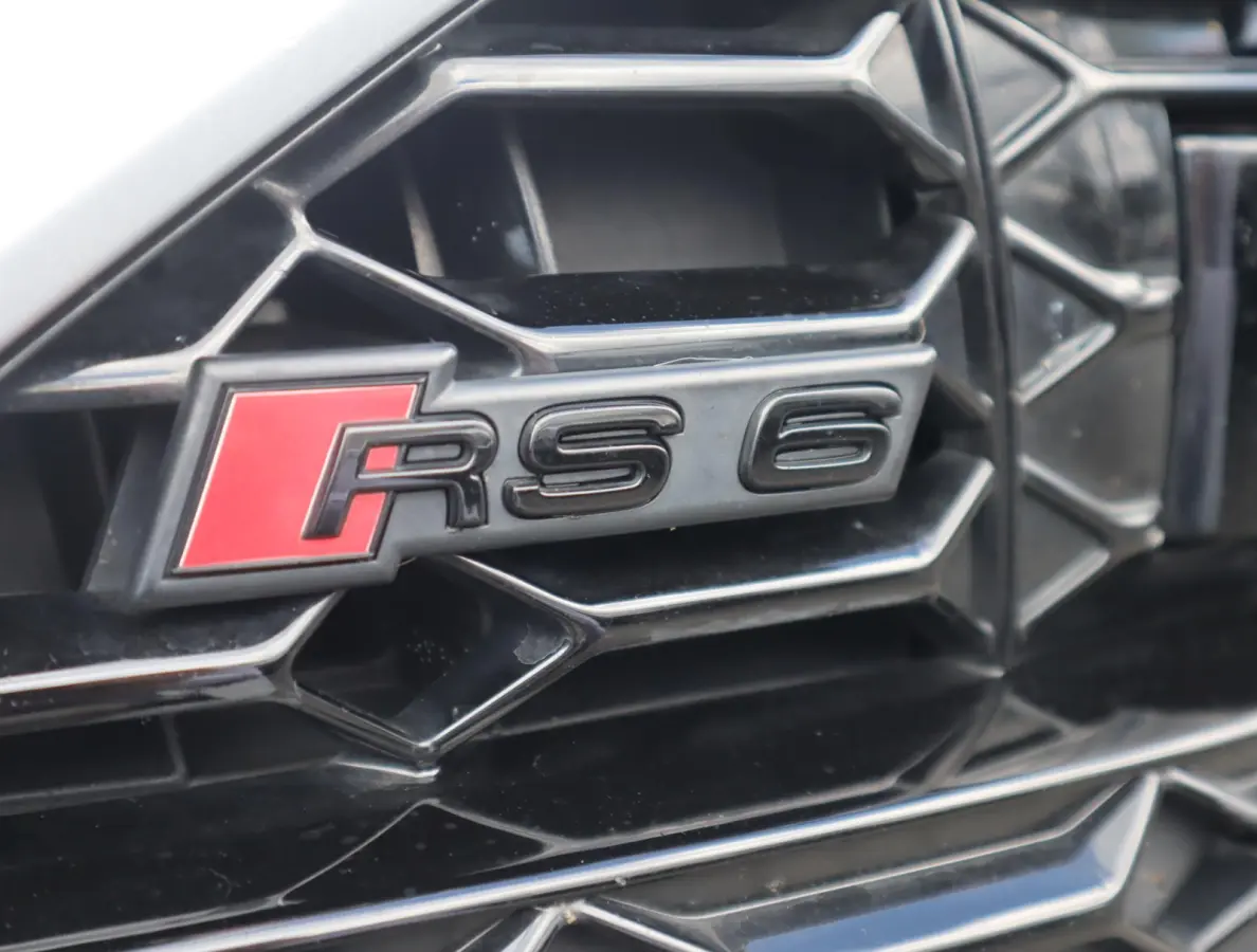 RS 6 TFSI quattro | Keramisch | Pano | Carbon | Alcantare | ABT | Softclose