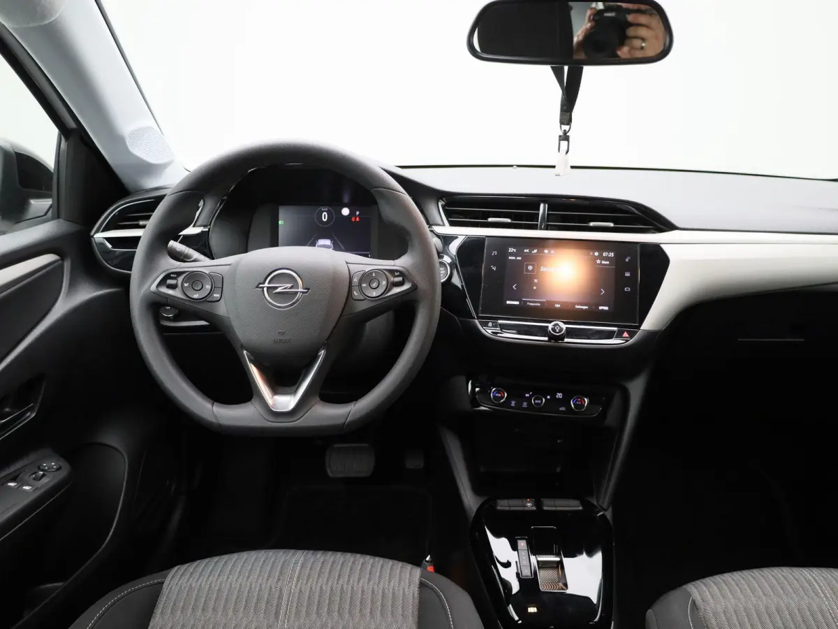 Edition 50 kWh | Cruise controle | Climate Control | Apple CarPlay/Android Auto | Digitaal Dashboard | Bluetooth