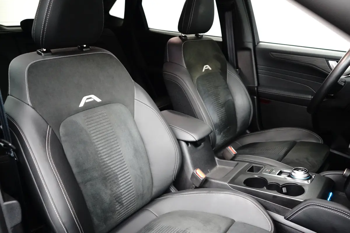 2.5 PHEV Active X 243pk | Winterpack | Adaptive Cruise | Dodehoek Detectie
