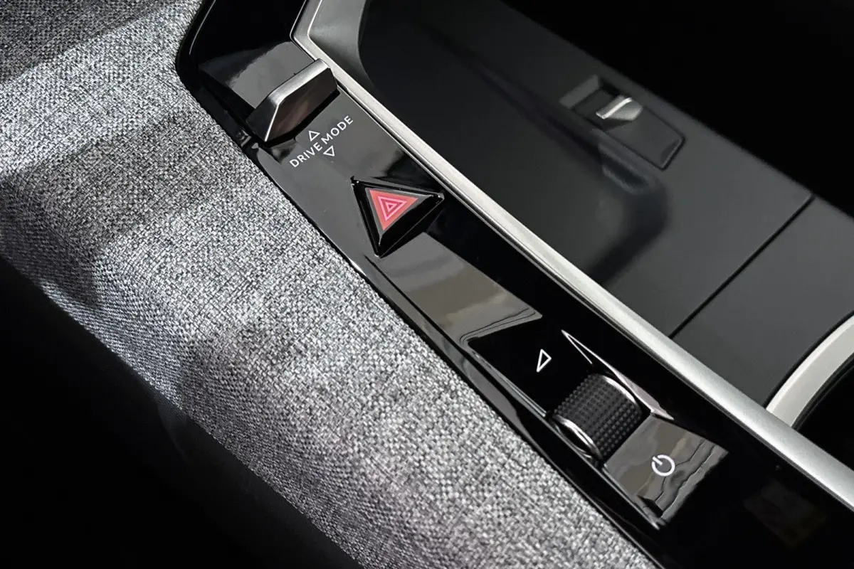 1.2 Hybrid 145 GT 7p Stoelverwarming 360 Camera Keyless Apple CarPlay