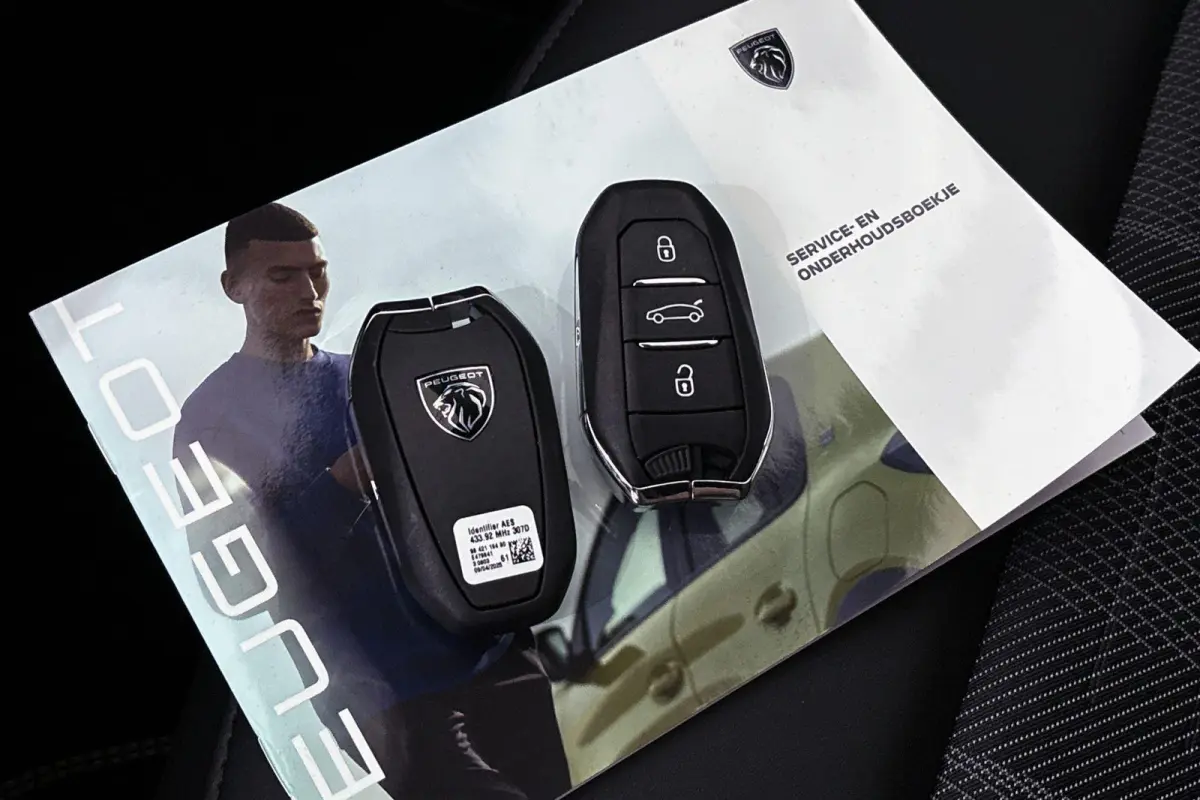 1.2 Hybrid 145 GT 7p Stoelverwarming 360 Camera Keyless Apple CarPlay