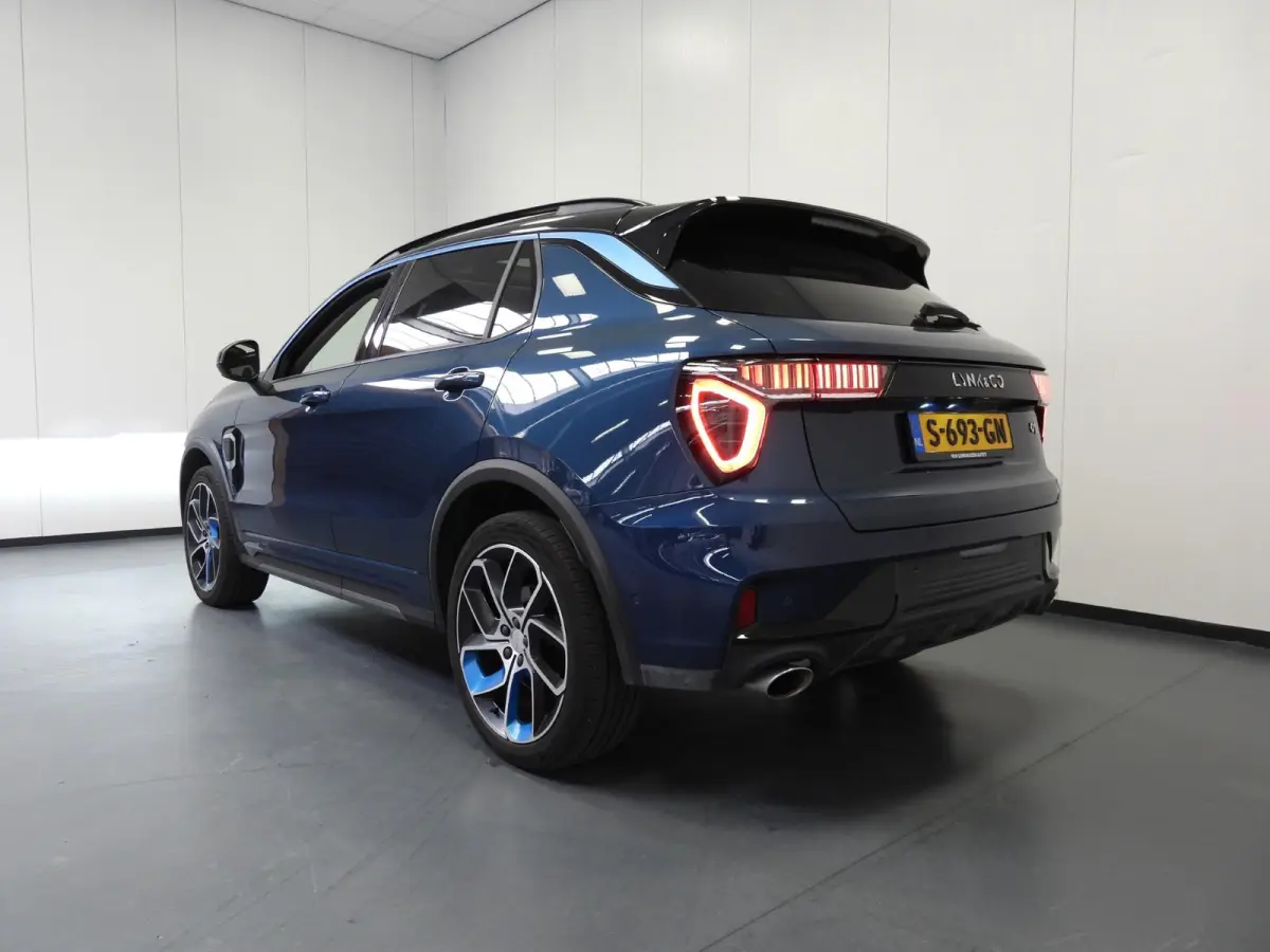 1.5 PHEV Plug-In NAVI/360CAM/SCHUIFDAK/LED/20"LMV!