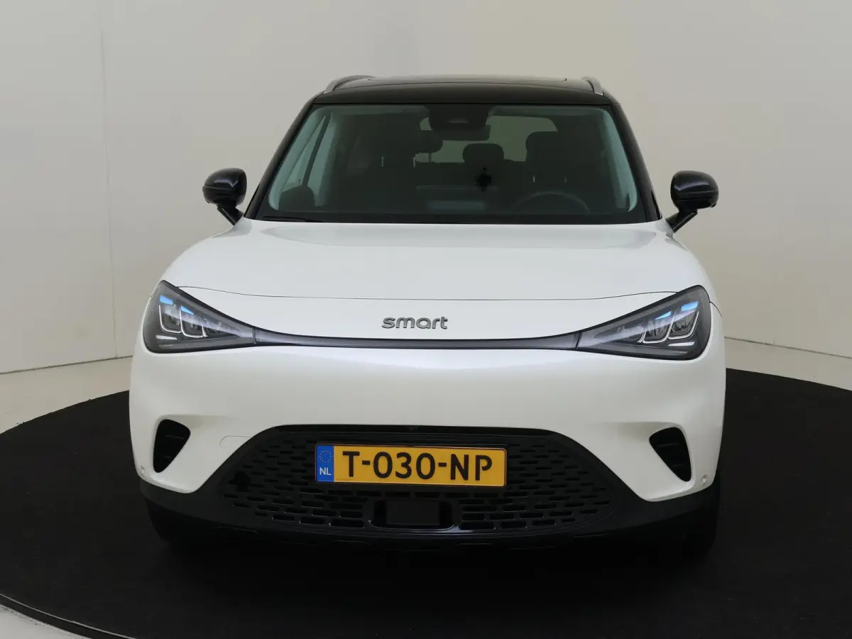 Pro+ / Stoelverwarming / 360Graden-Camera / Elektrisch-verstelbare stoelen / Apple-Android auto  /