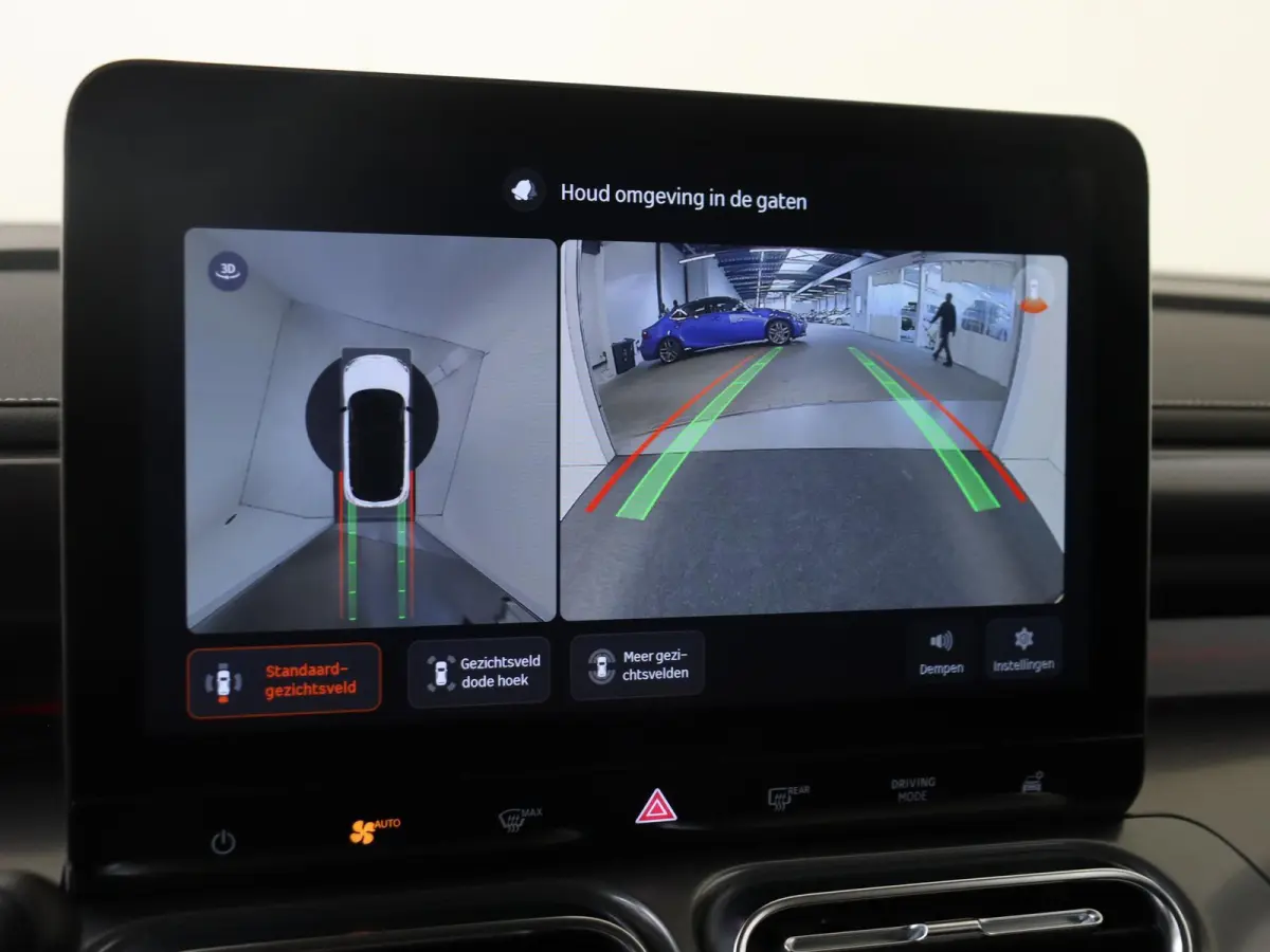Pro+ / Stoelverwarming / 360Graden-Camera / Elektrisch-verstelbare stoelen / Apple-Android auto  /