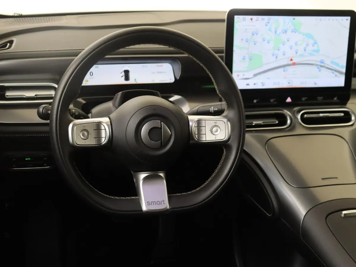 Pro+ / Stoelverwarming / 360Graden-Camera / Elektrisch-verstelbare stoelen / Apple-Android auto  /