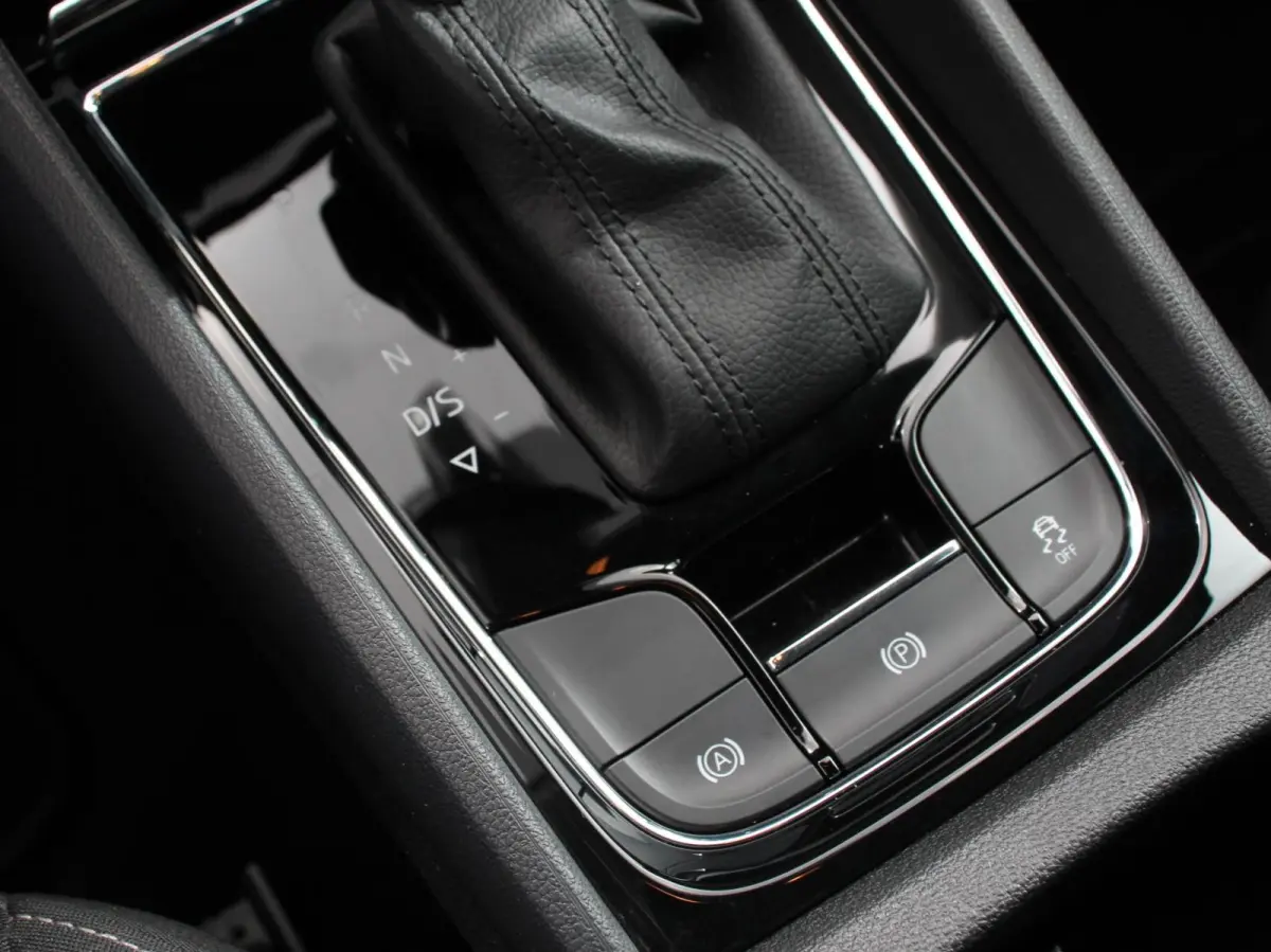 1.5 TSI 150pk DSG Ambition Navigatie Apple Carplay/Android Auto Camera Climate Control Adaptieve Cruise control Lichtmetalen Velgen