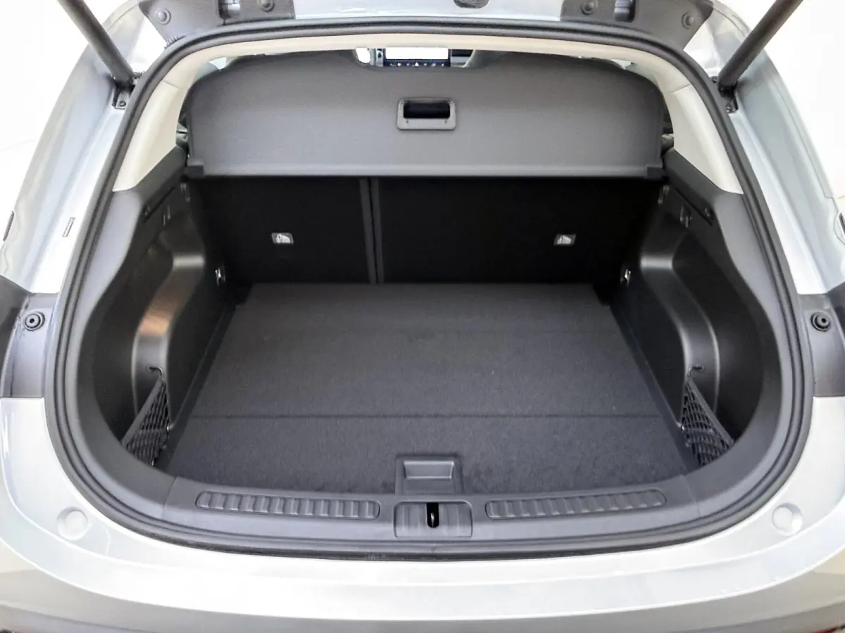 Pro 49 kWh / Verwarmd-Stuurwiel / 360Graden-Camera / DAB-Radio / Carplay /