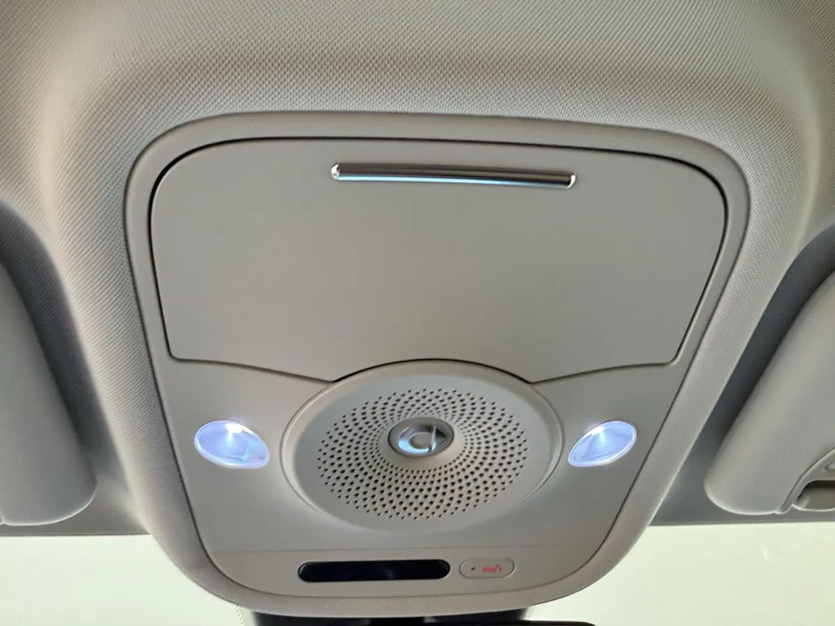 Pro 49 kWh / Verwarmd-Stuurwiel / 360Graden-Camera / DAB-Radio / Carplay /
