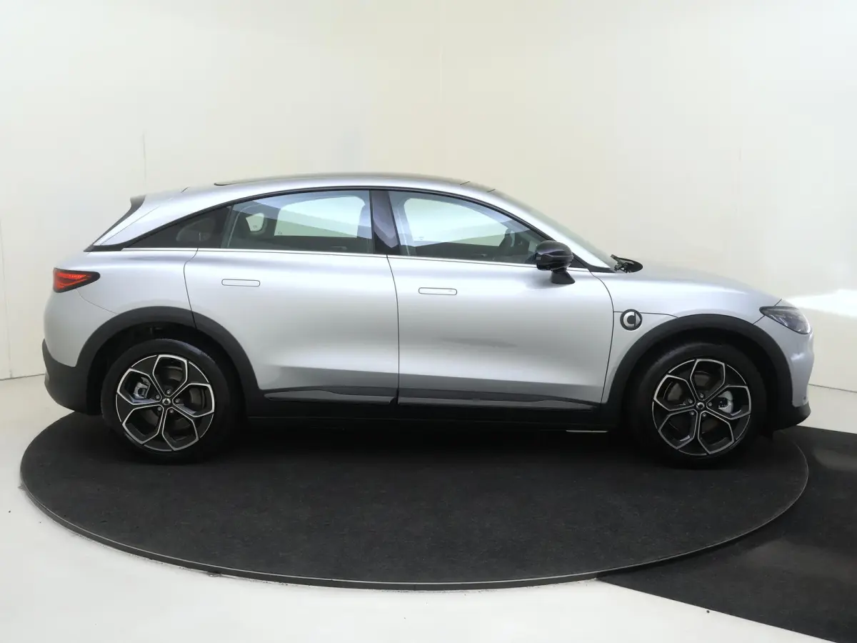 Pro 49 kWh / Verwarmd-Stuurwiel / 360Graden-Camera / DAB-Radio / Carplay /