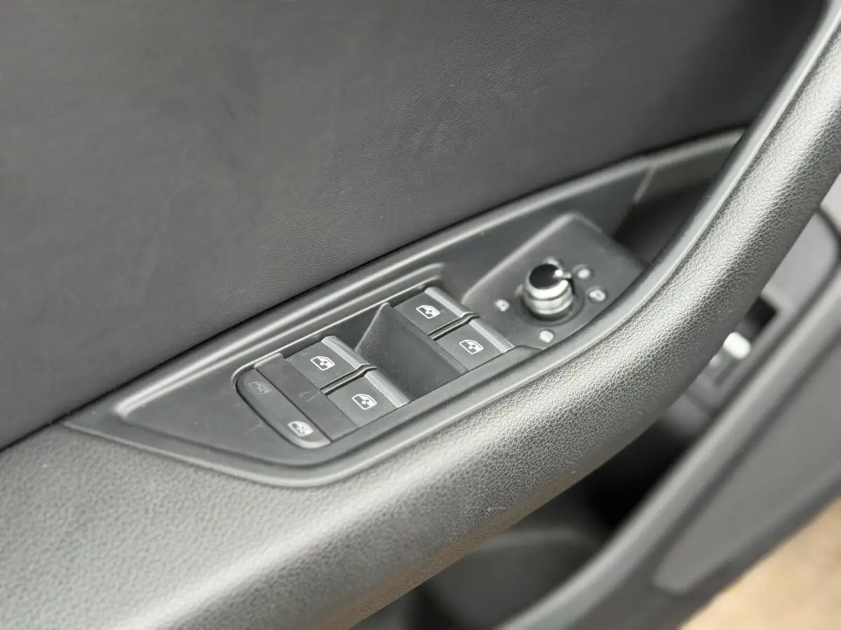 2.0 TFSI S line | Pano | Virtual | LED | NAVI+