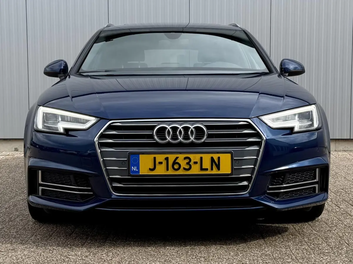2.0 TFSI S line | Pano | Virtual | LED | NAVI+