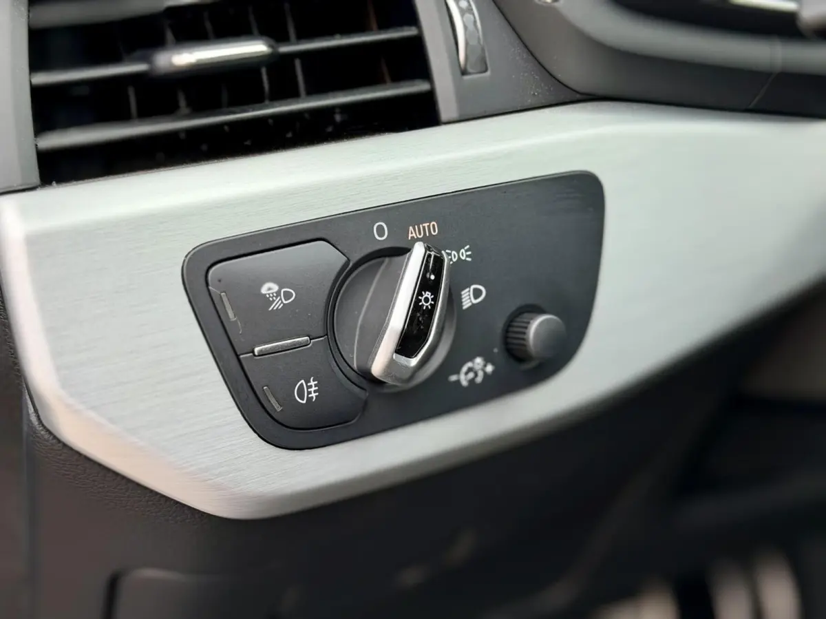 2.0 TFSI S line | Pano | Virtual | LED | NAVI+