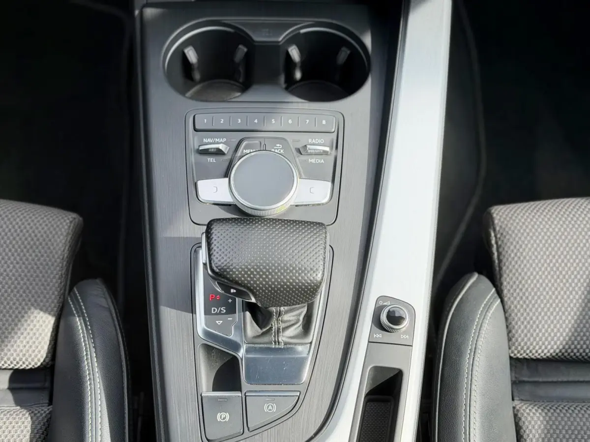 2.0 TFSI S line | Pano | Virtual | LED | NAVI+