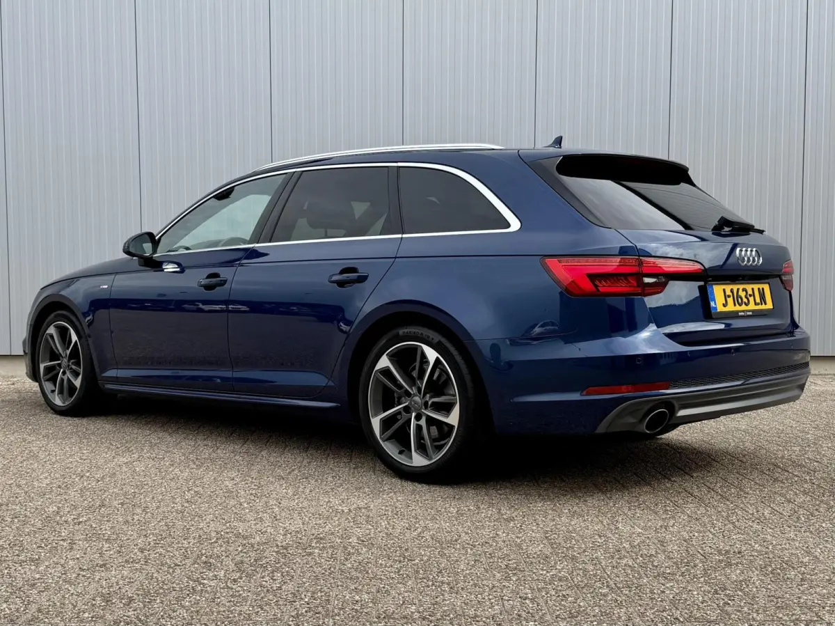 2.0 TFSI S line | Pano | Virtual | LED | NAVI+