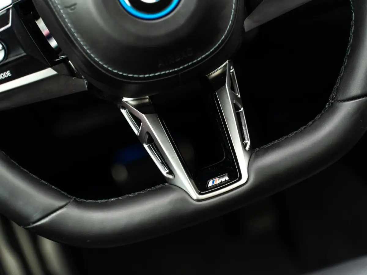 750e xDrive|PANO|B&W|4WS|EL.DEUREN|360|INCL.BTW