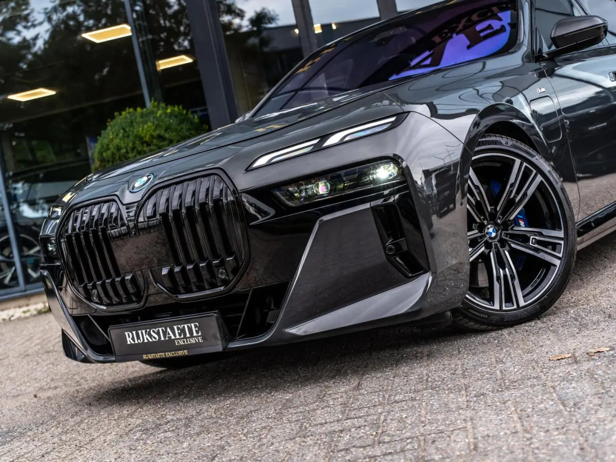 750e xDrive|PANO|B&W|4WS|EL.DEUREN|360|INCL.BTW