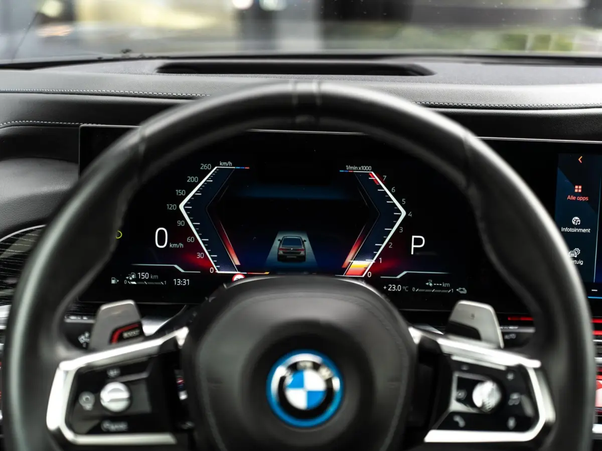 750e xDrive|PANO|B&W|4WS|EL.DEUREN|360|INCL.BTW