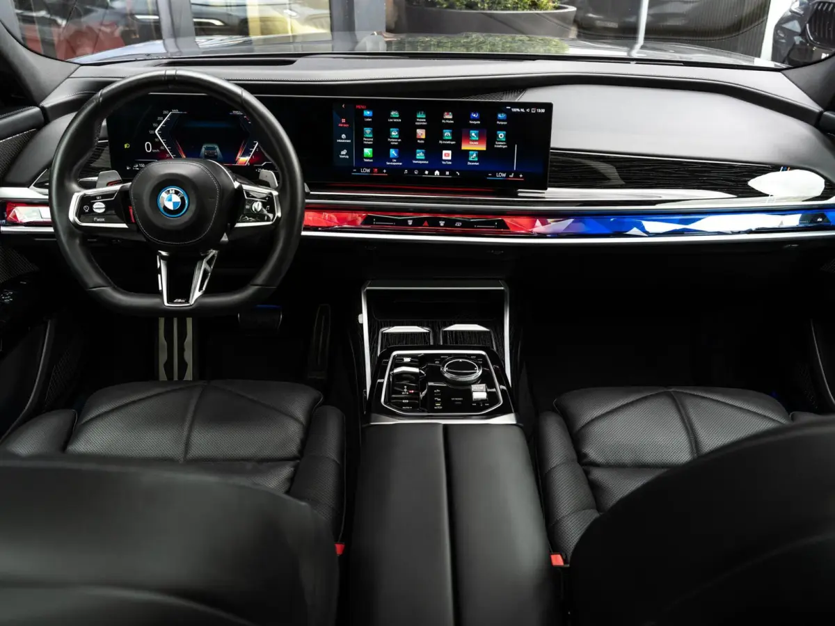 750e xDrive|PANO|B&W|4WS|EL.DEUREN|360|INCL.BTW