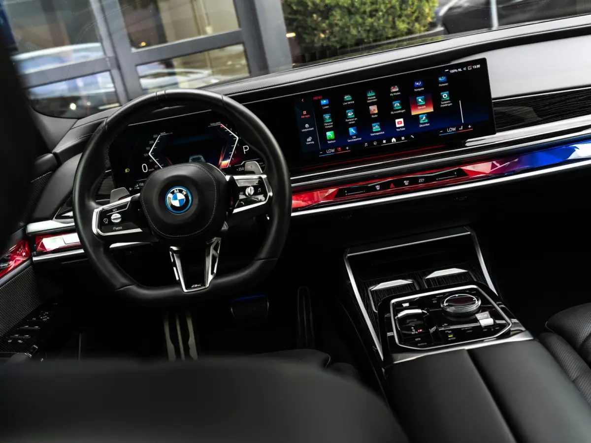 750e xDrive|PANO|B&W|4WS|EL.DEUREN|360|INCL.BTW