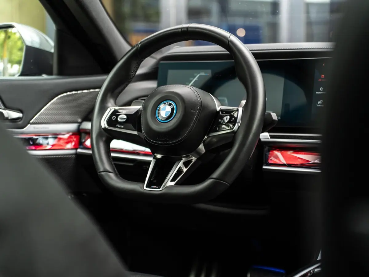 750e xDrive|PANO|B&W|4WS|EL.DEUREN|360|INCL.BTW