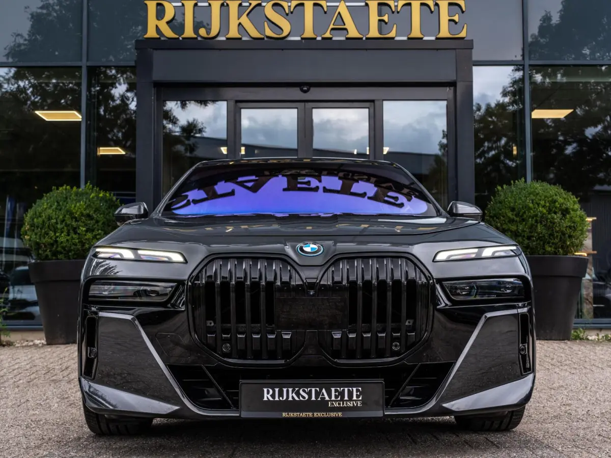 750e xDrive|PANO|B&W|4WS|EL.DEUREN|360|INCL.BTW