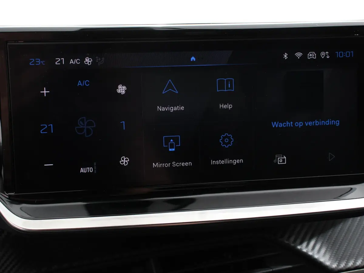 1.2 Allure 136pk Hybrid Automaat Camera 360 Climate control Cruise control Adaptive Stoelverwarming Parkeersensoren Navigatie Apple Carplay/ Android Auto Lichtmetalen velgen Led