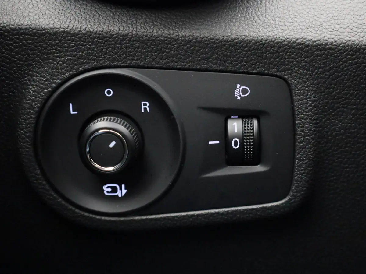 Luxury 45 kWh | Leder | Panoramadak | CarPlay | Stoelverwarming | Camera |
